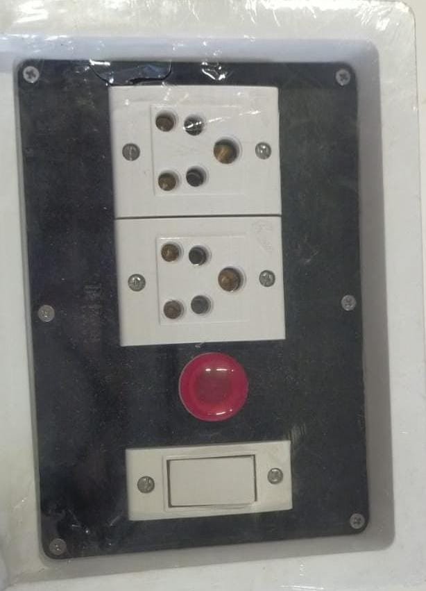 6amp 2 Plug + 1 switch + Indicator